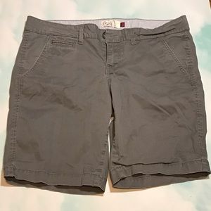 Juniors size 9 SO brand gray Bermuda Shorts